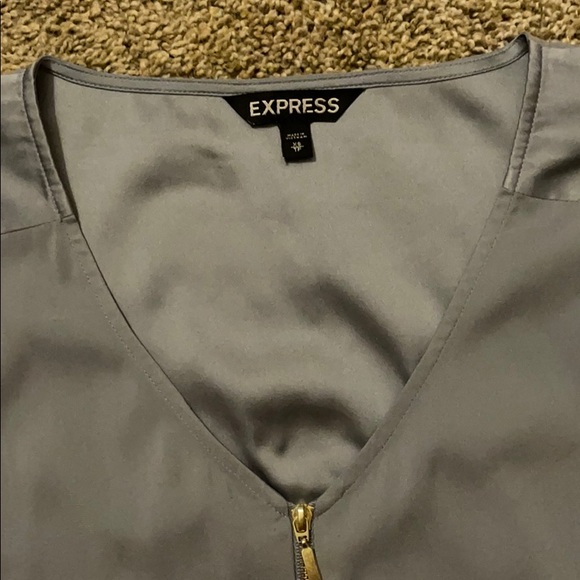 Gray express blouse size xs - Picture 2 of 2